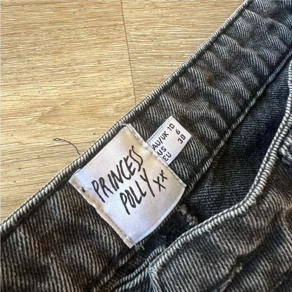 Princess Polly mid -waisted straight leg mom jeans with distress - Picture 4 of 5